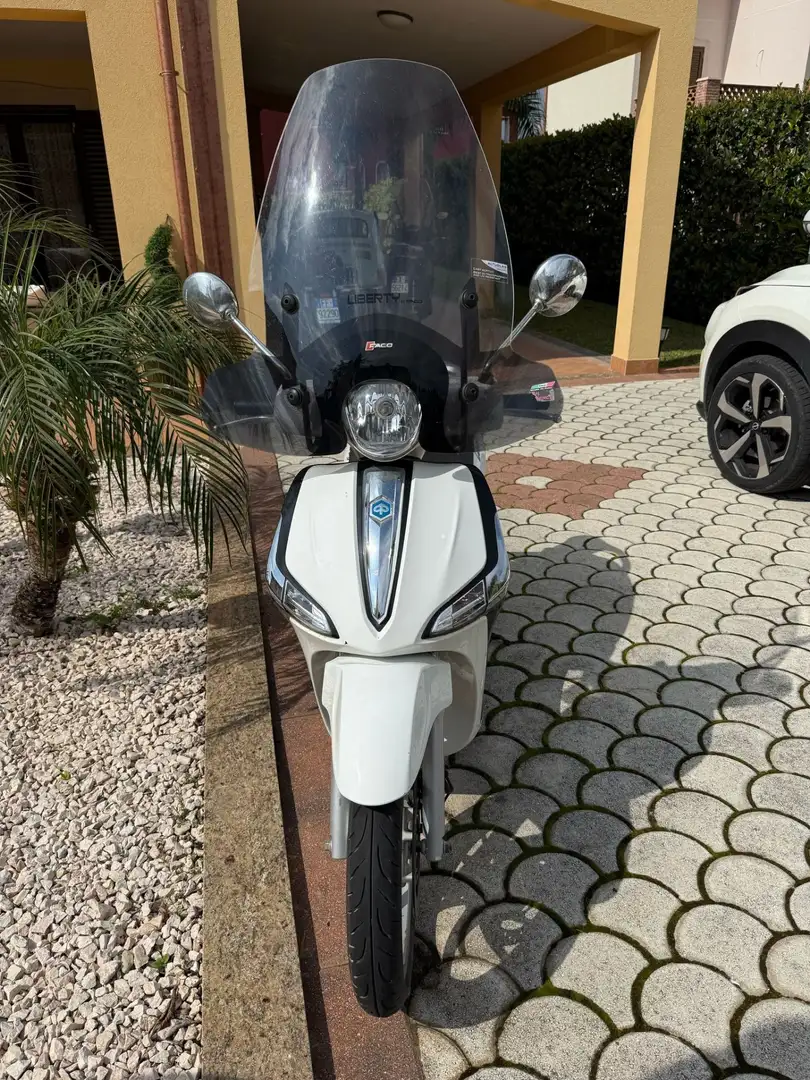 Piaggio Liberty 50 Bianco - 1