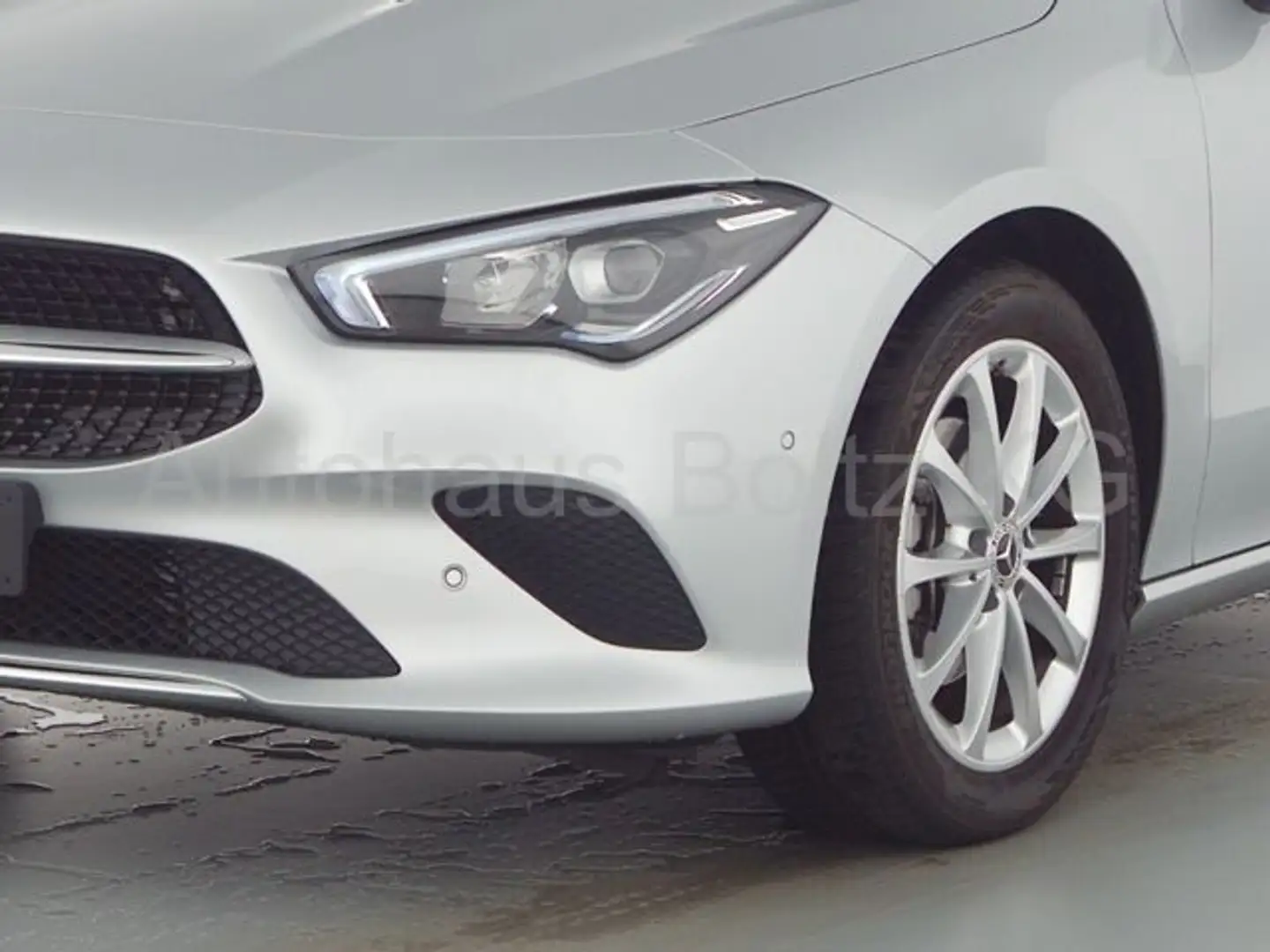 Mercedes-Benz CLA 180 Shooting Brake Progr. MBUX Pano AHK Silber - 2