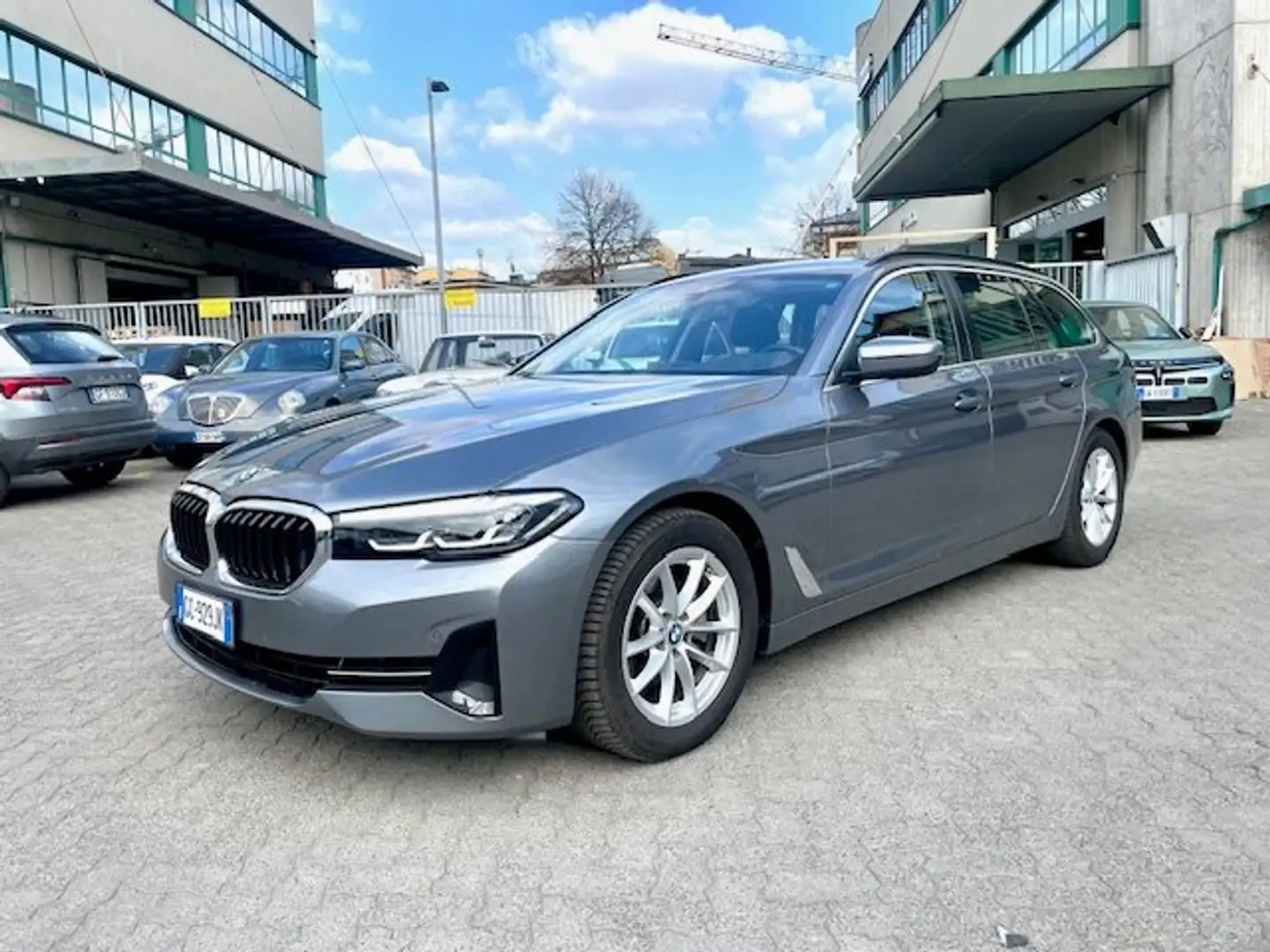 BMW 520 520d Touring mhev 48V Xdrive 4x4 km 30.000!!!! Grey - 1
