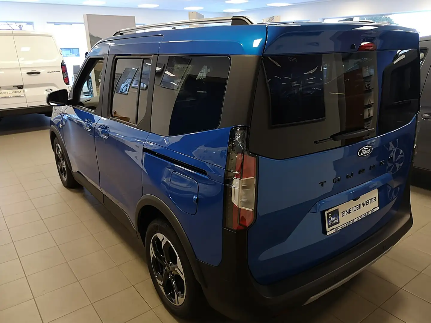 Ford Tourneo Courier 1,0 EcoBoost Active Blau - 2