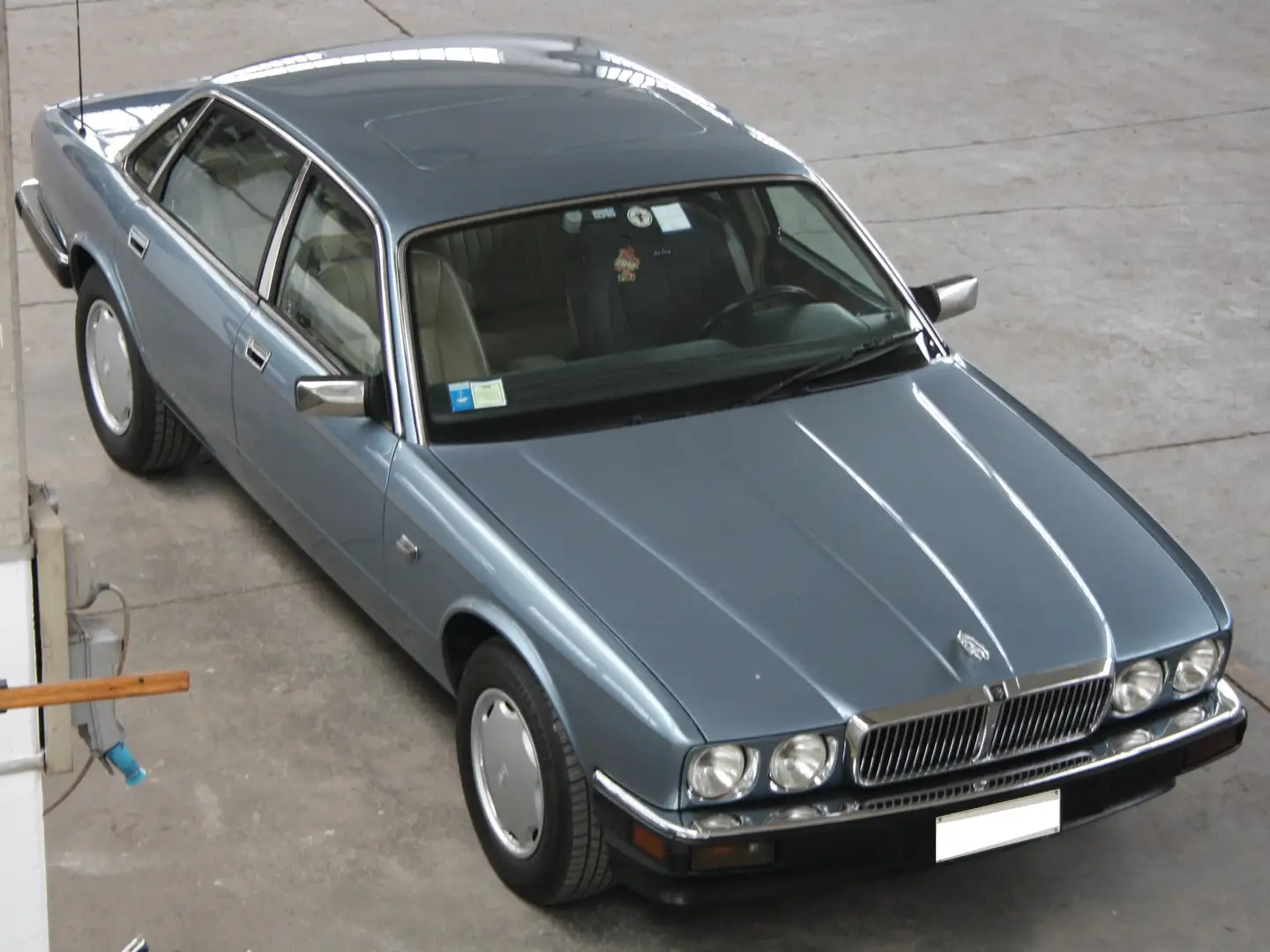 Jaguar XJ6 2.9 manuale - 1