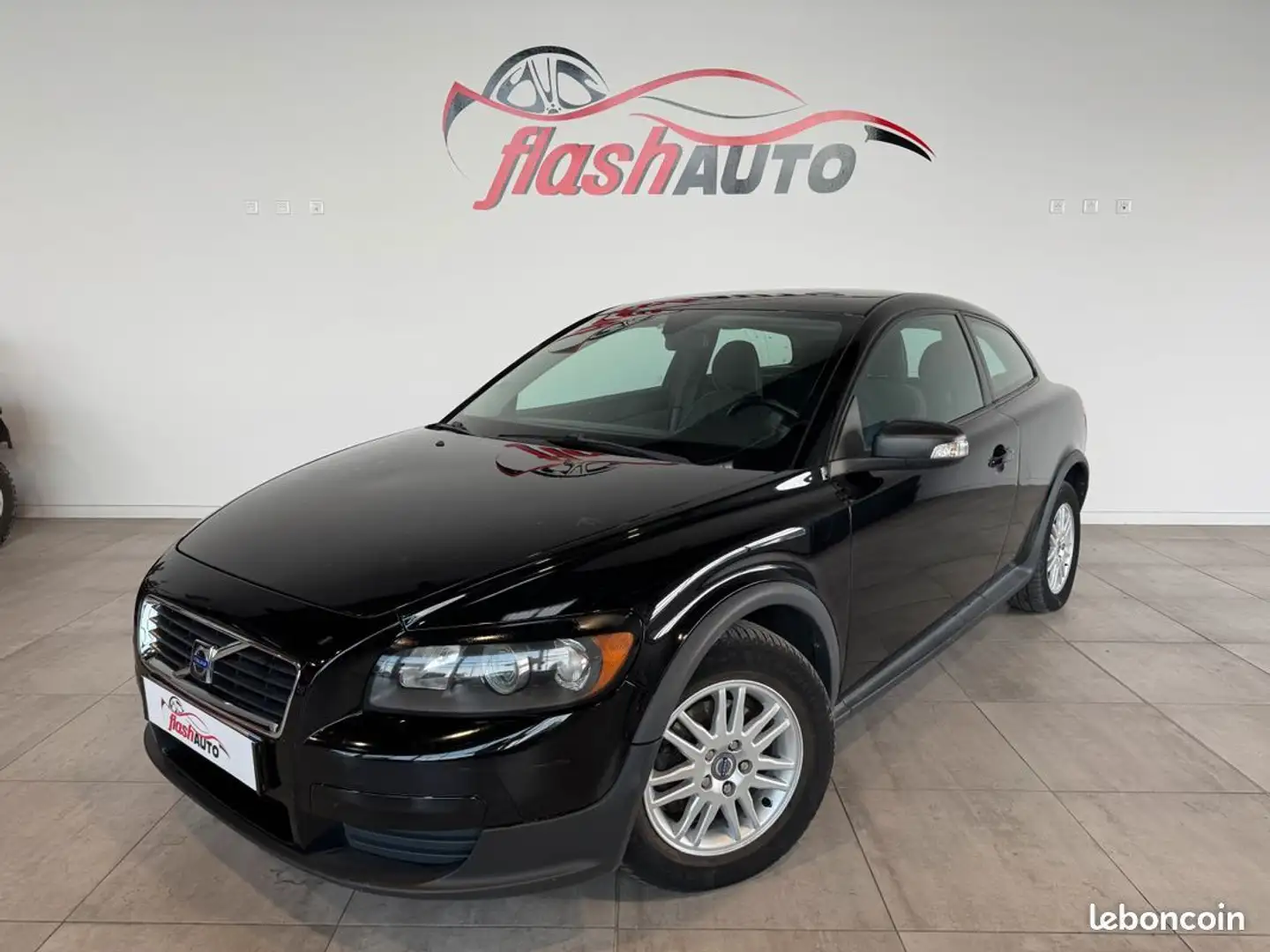 Volvo C30 1.6 D 110cv KINETIC-2008 Noir - 1