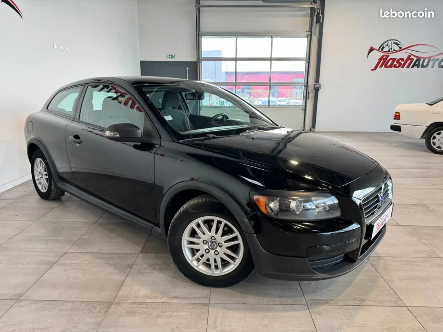 Volvo C30 1.6 D 110cv KINETIC-2008 Noir - 2