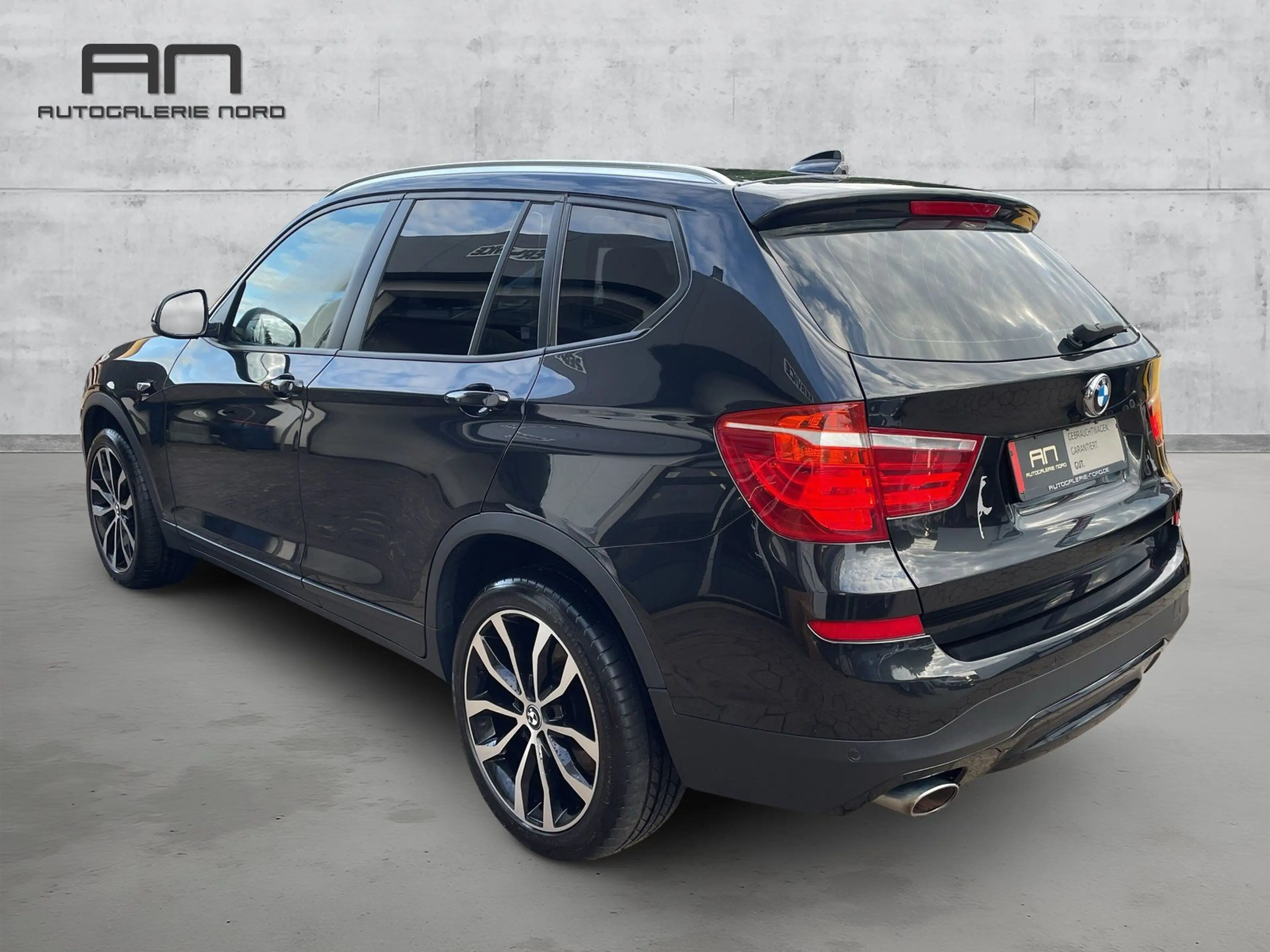 BMW X3 xDrive20d Advantage AHK+Bi-Xenon+Leder+Kam — photo 8