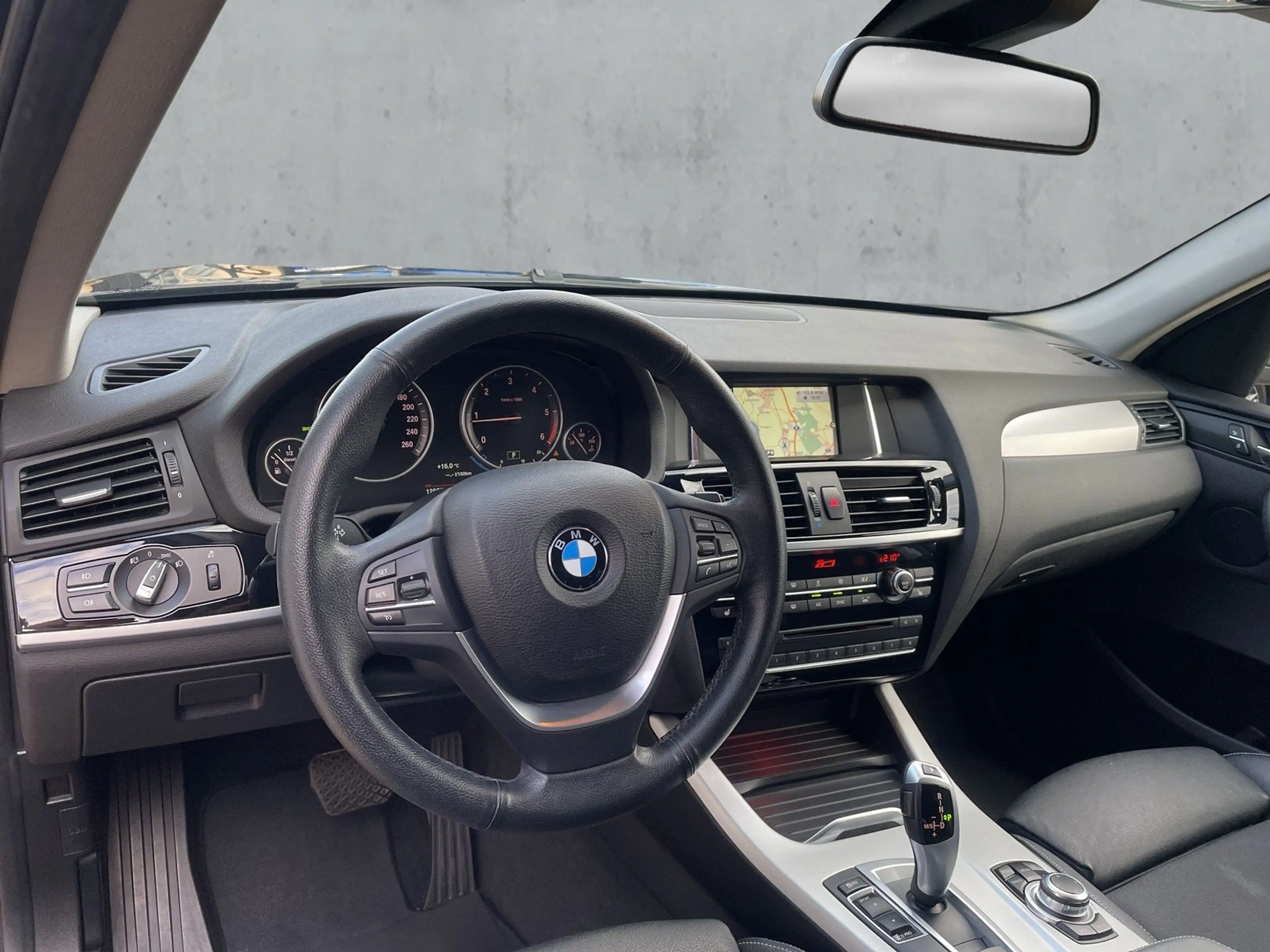 BMW X3 xDrive20d Advantage AHK+Bi-Xenon+Leder+Kam — photo 11