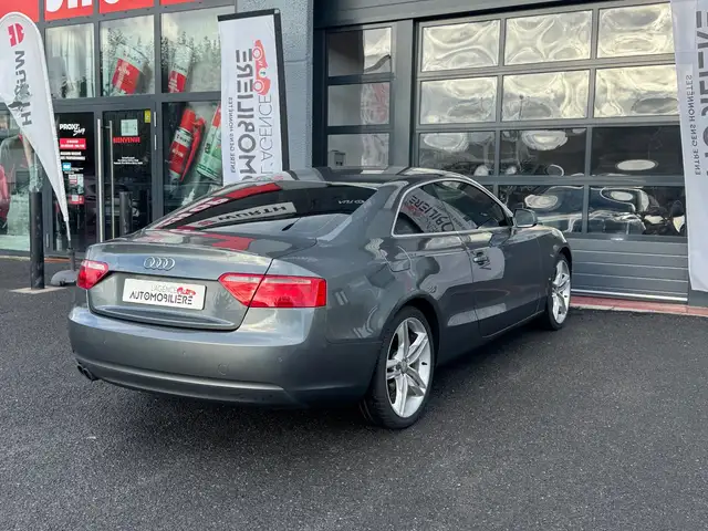 Audi A5 view 5