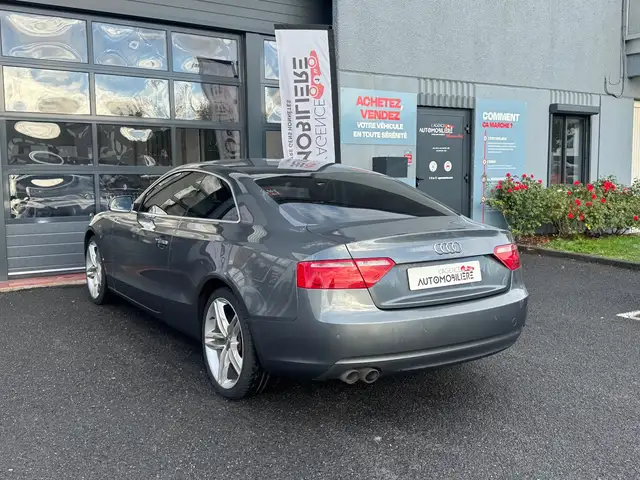 Audi A5 view 4