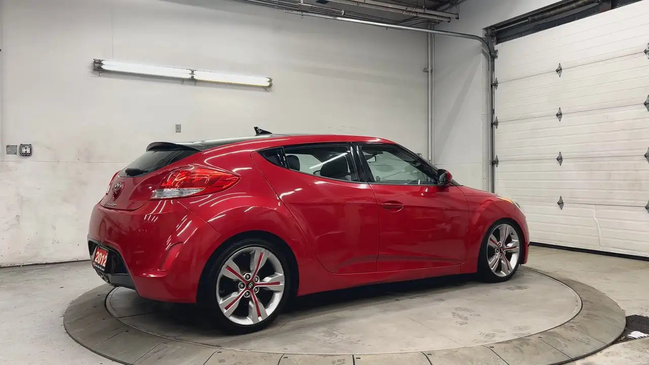 Hyundai VELOSTER снимка Hyundai VELOSTER