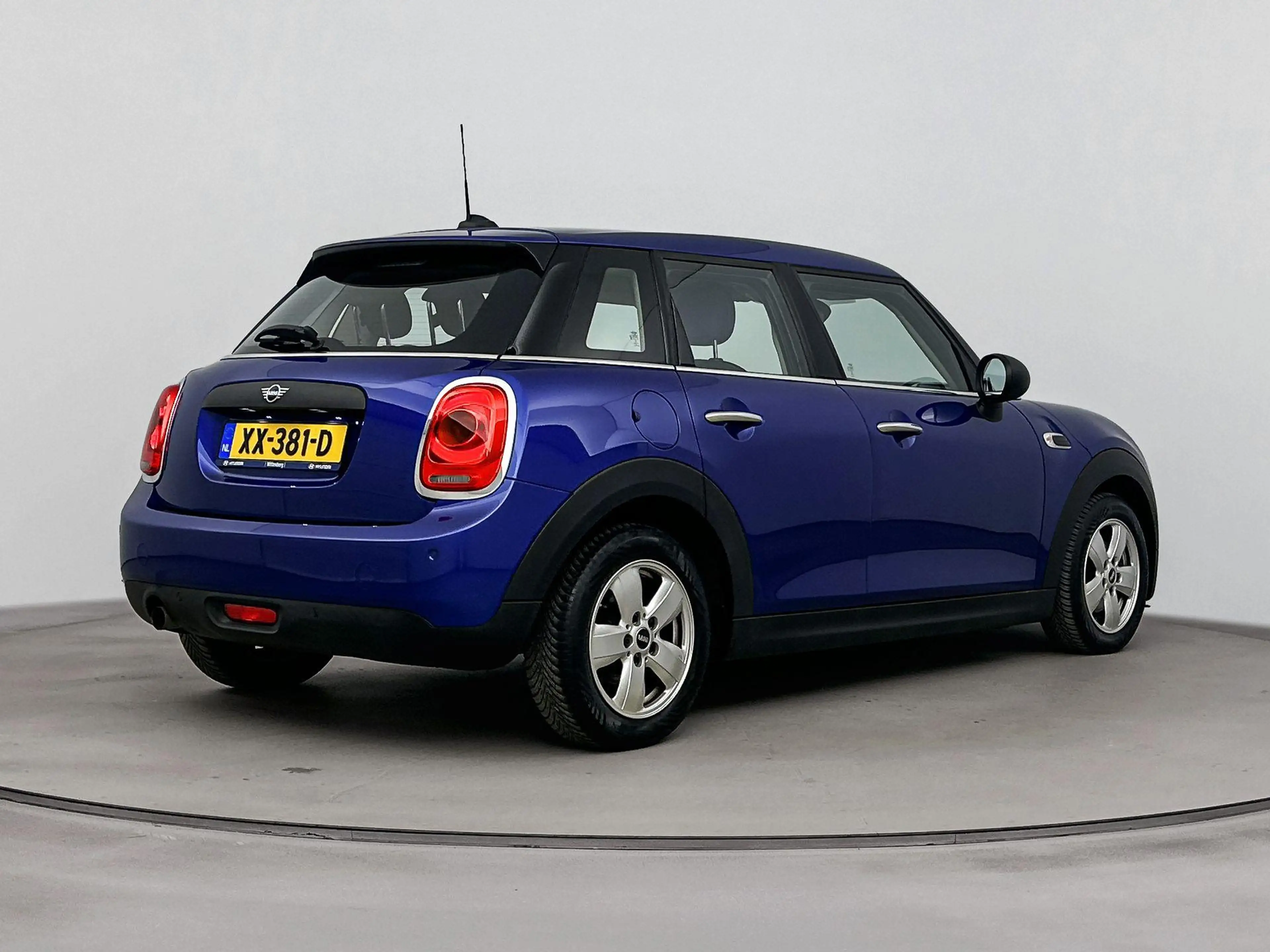 MINI One 5-Deurs 1.5 SALT AUTOMAAT | ALL SEASONS | NAVI | A — photo 2