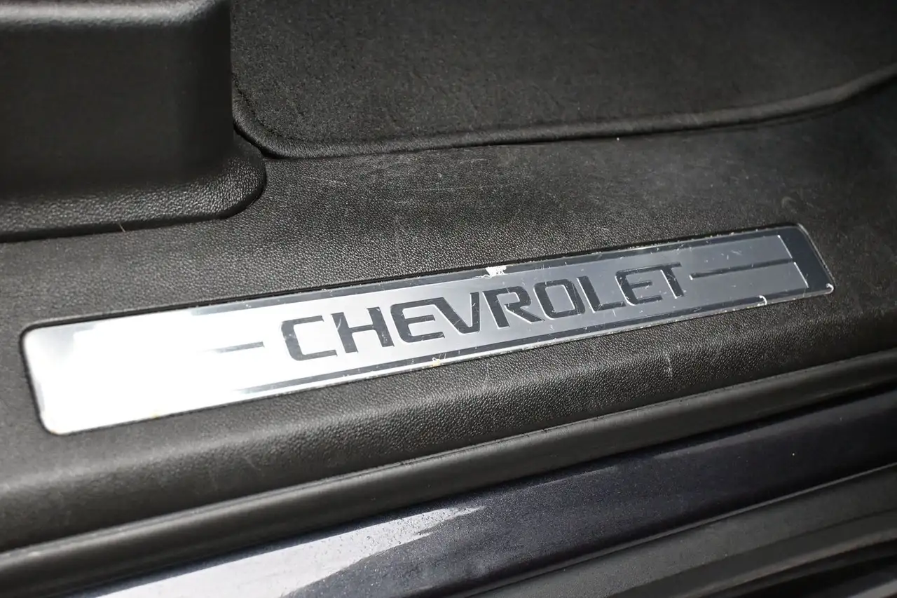 Chevrolet Suburban снимка Chevrolet Suburban
