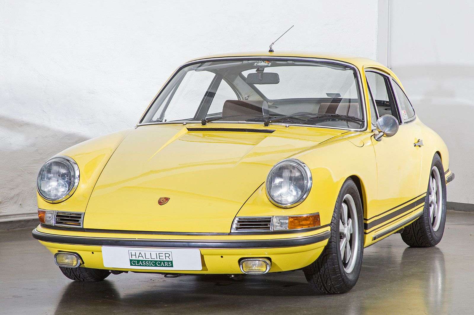 Second hand Porsche 911 