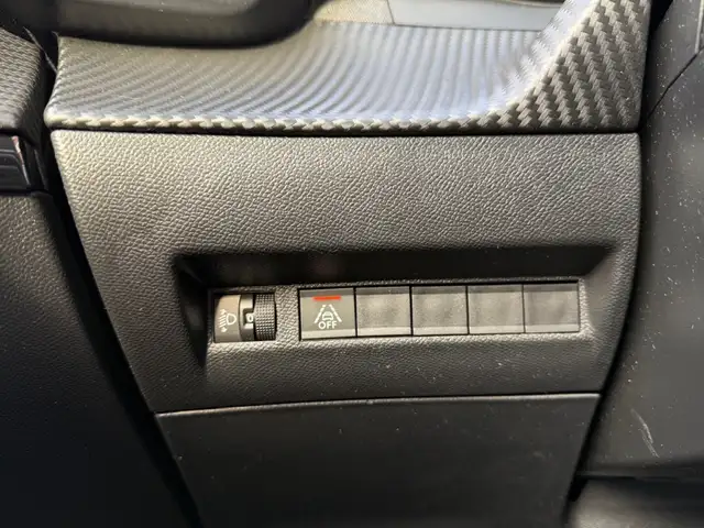 Peugeot 208 view 29