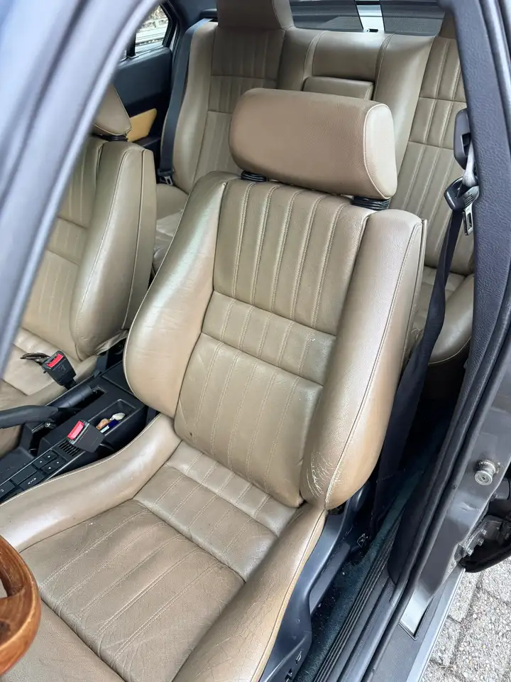 Alfa Romeo 164 3.0 V6, foto 9
