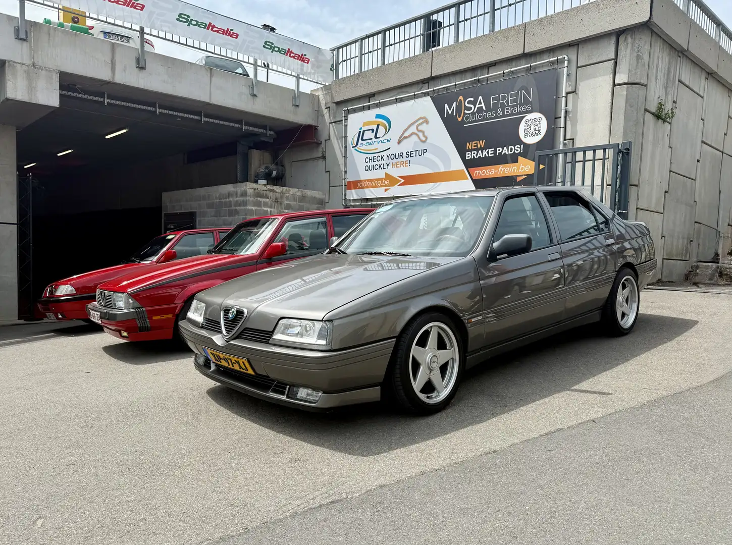 Alfa Romeo 164 3.0 V6 - 1