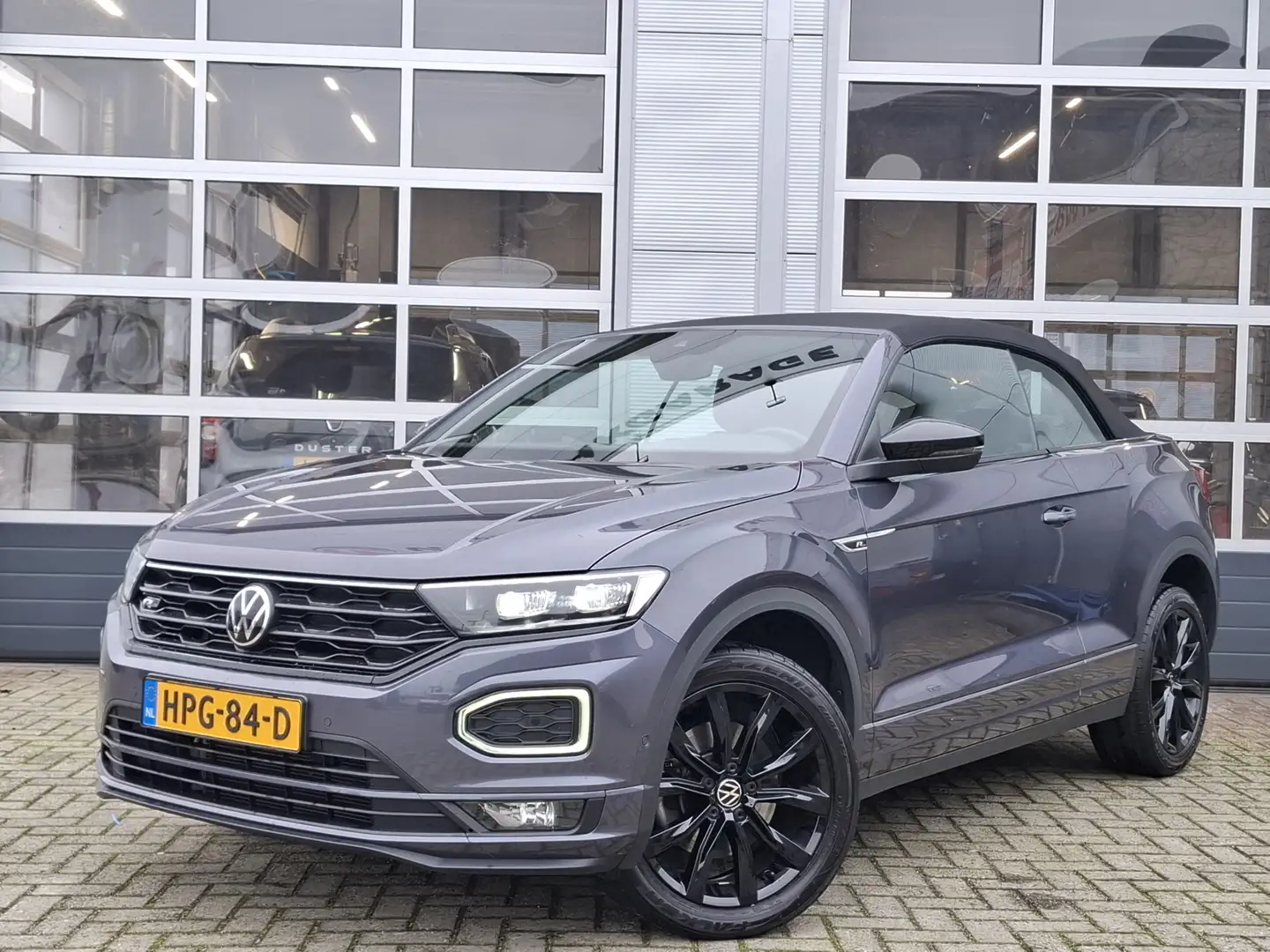 Volkswagen T-Roc Cabrio 1.5 TSI R-Line | Navigatie/Android/Apple Ca Grau - 2