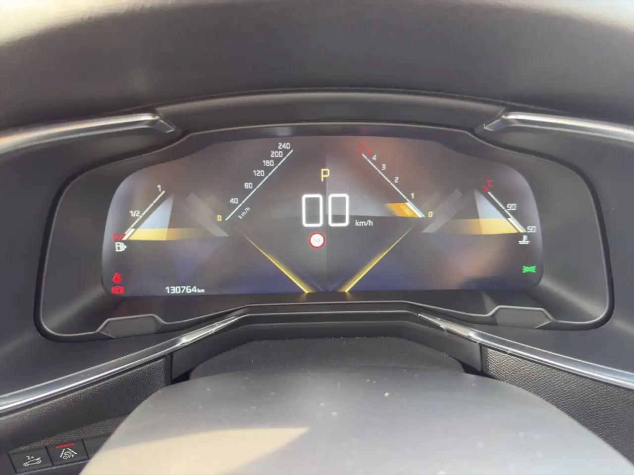DS Automobiles DS 7 Crossback 2022 — фото 13