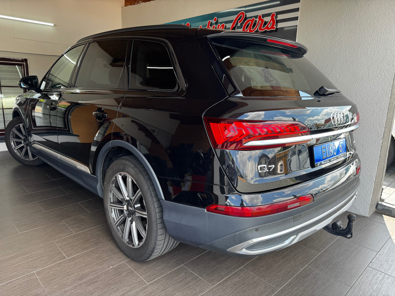 Audi Q7 Hybrid Diesel EURO6d distronic 7-Sitze 8xReife Scheckheft Anhängerkupplung 1.Hand Quattro — photo 4