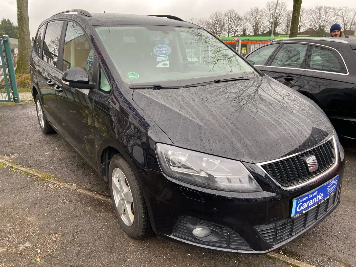 SEAT Alhambra Reference crna - 2
