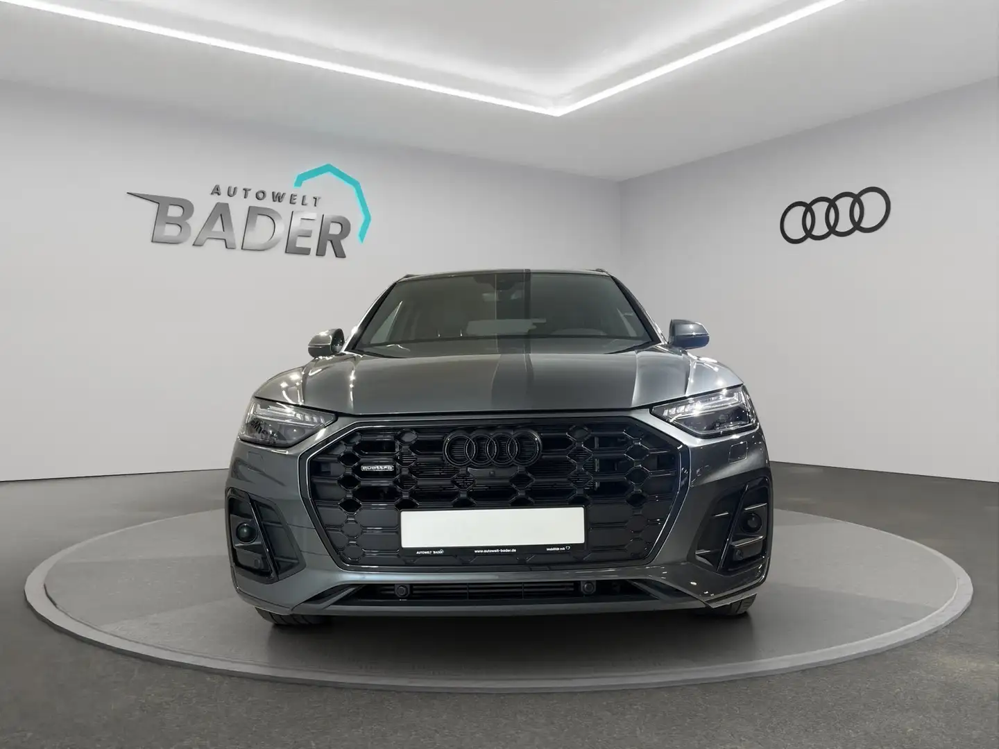 Audi Q5 2.0 TFSIe quattro S line B&O Pano Matrix 55 TFS... Grau - 2