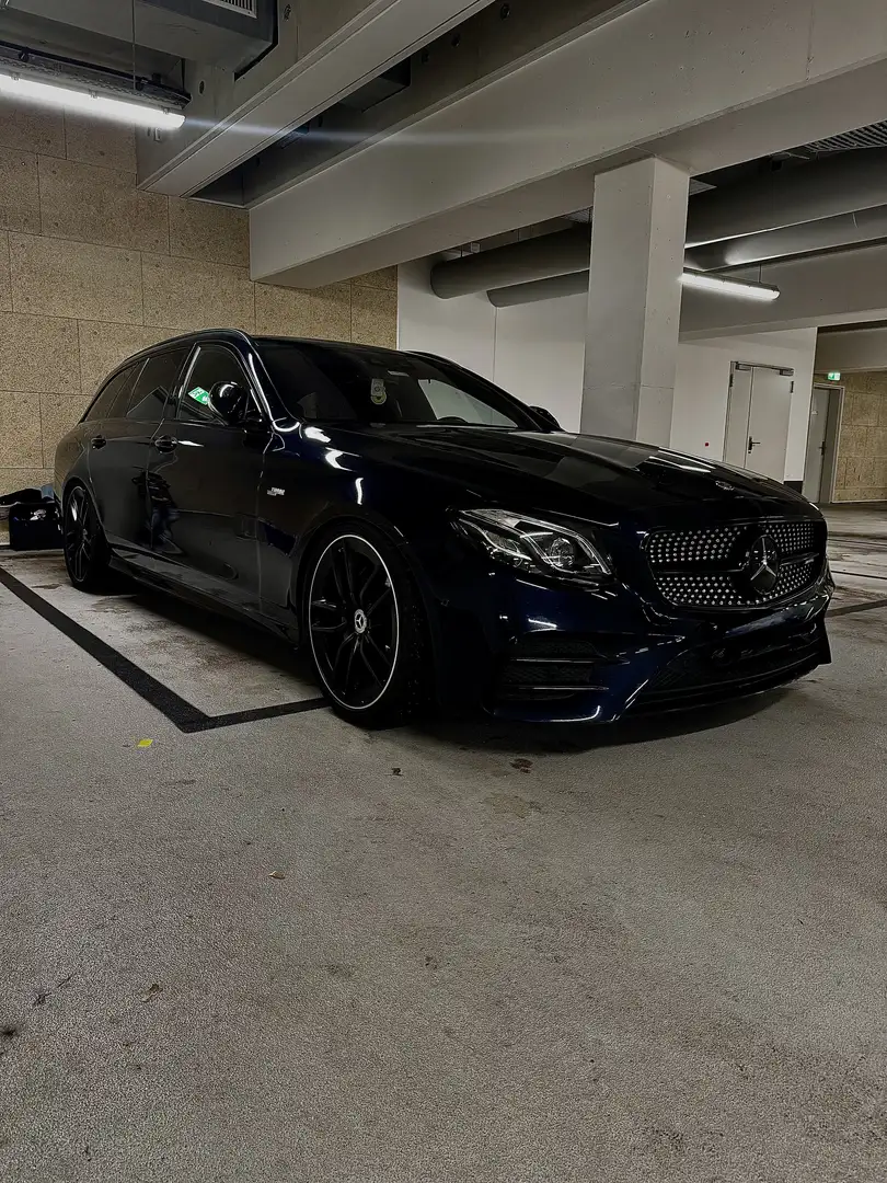 Mercedes-Benz E 53 AMG E 53 AMG 4Matic+ (213.261) Blau - 2