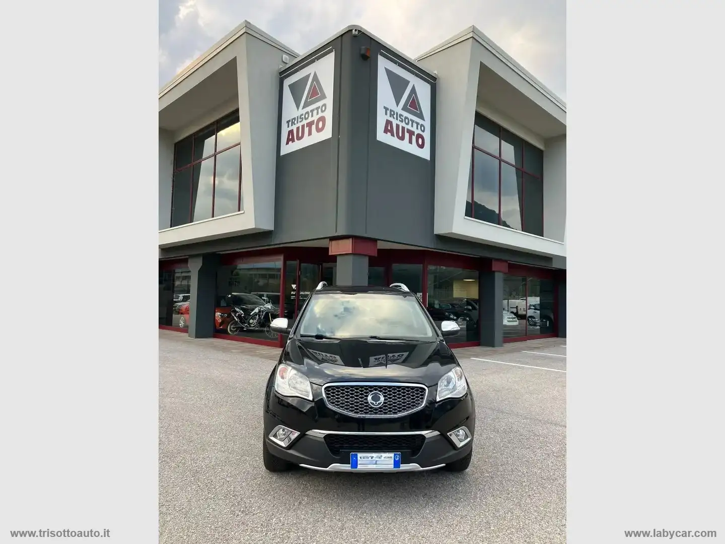 SsangYong Korando 2.0 e-XDi 175 CV 4X4 Nero - 1