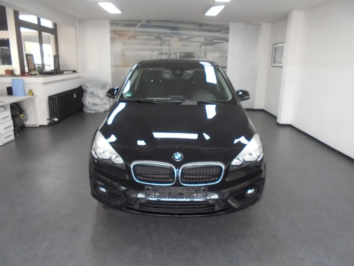 BMW 218 Automatik WR+SR AHK TÜV06/2027 Schwarz - 2