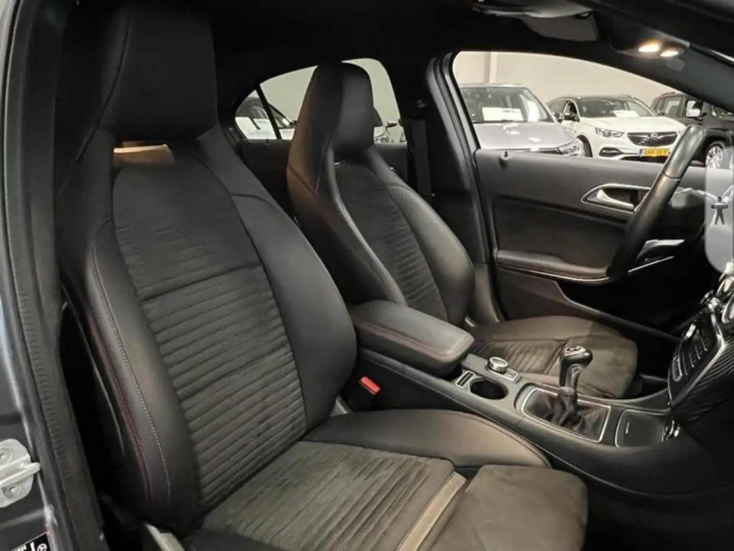 Mercedes-Benz A 180 Ambition Zilver - 2