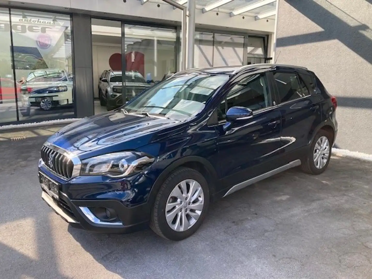 Suzuki SX4 S-Cross Club Blau - 2
