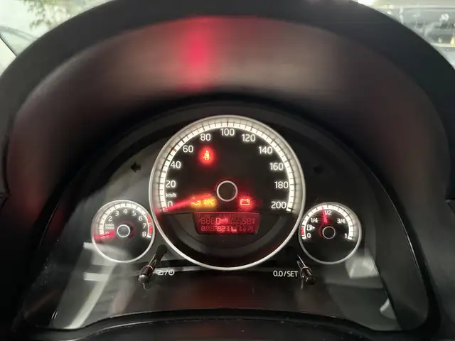 Volkswagen Up! view 15
