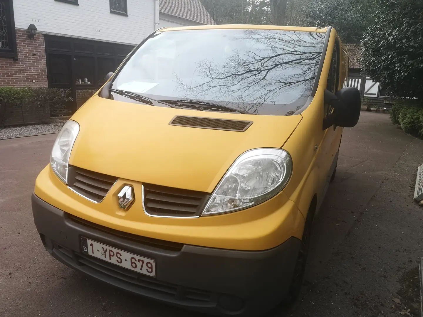 Renault Trafic Jaune - 2