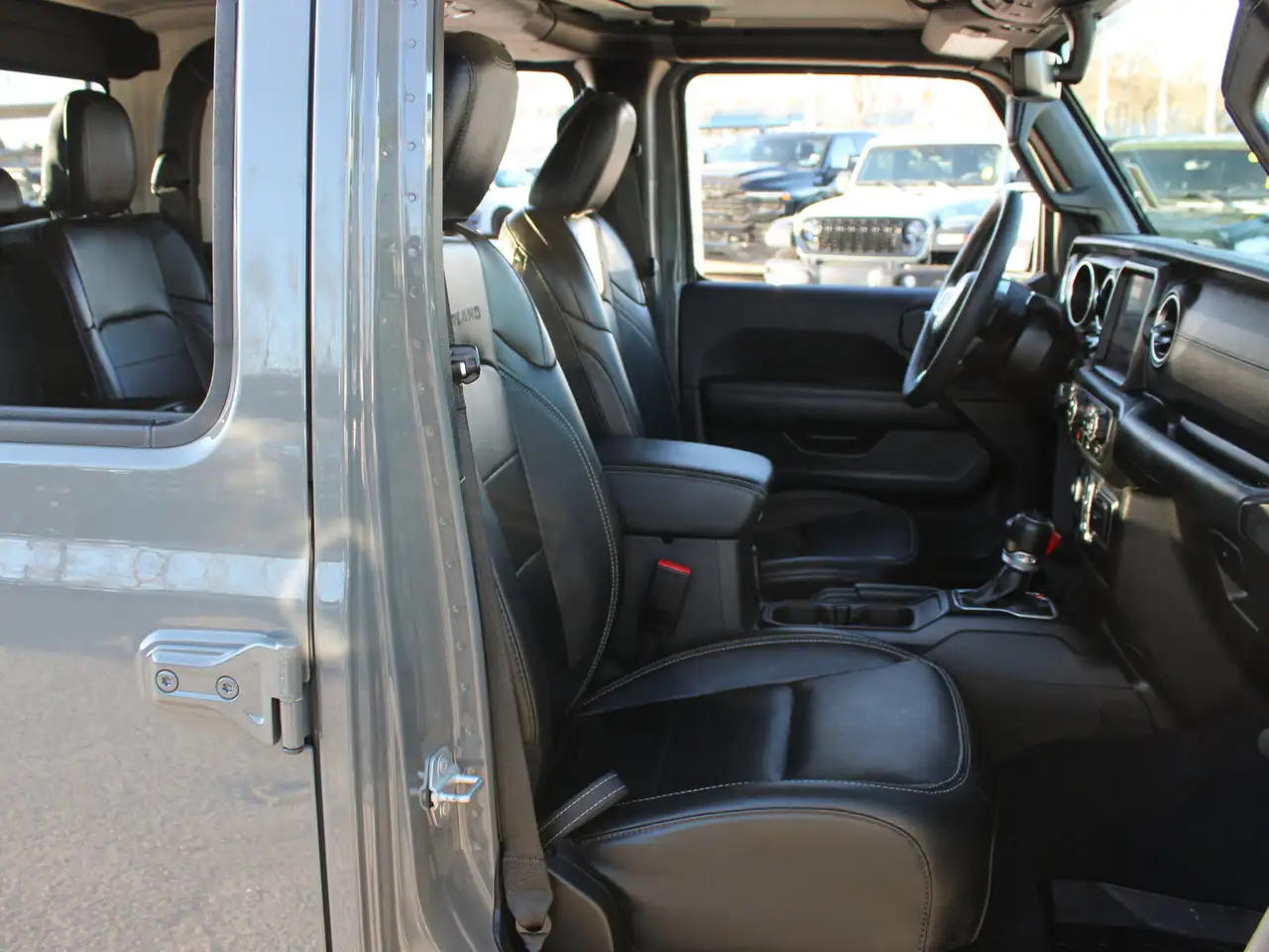 Jeep Gladiator photo Jeep Gladiator