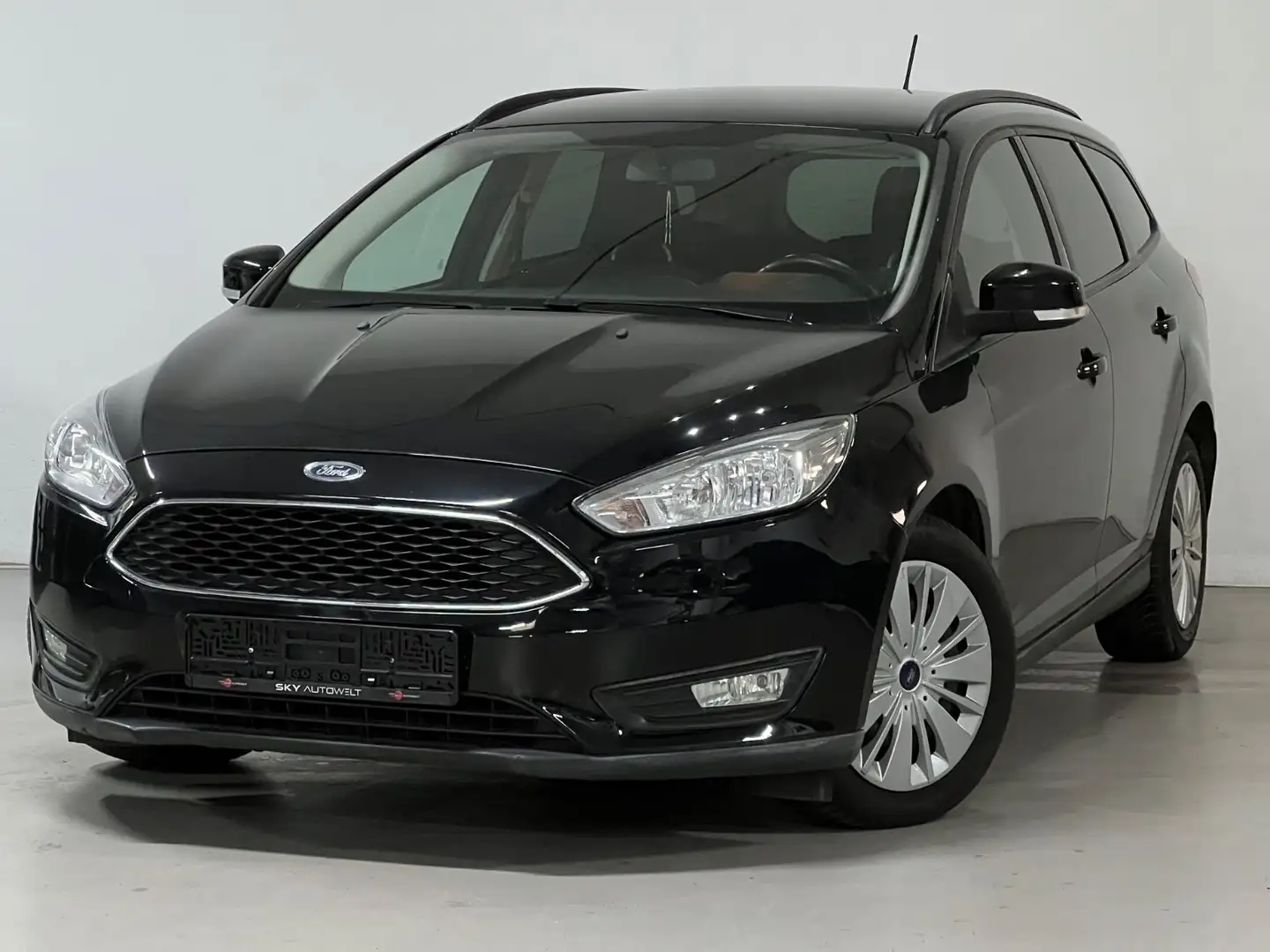 Ford Focus Turnier Business/NAVI/SITZHEIZUNG/PDC Noir - 1