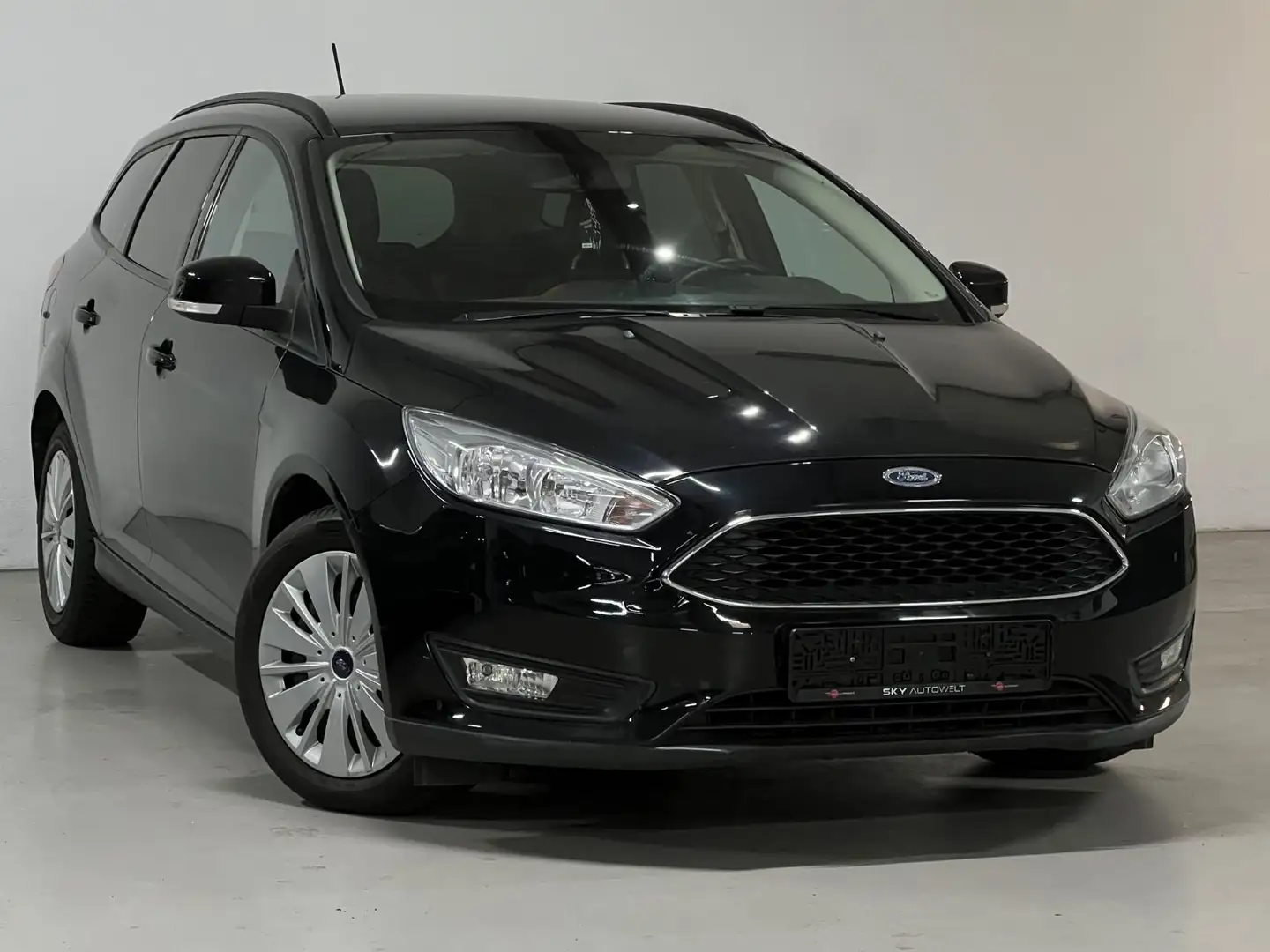 Ford Focus Turnier Business/NAVI/SITZHEIZUNG/PDC Noir - 2