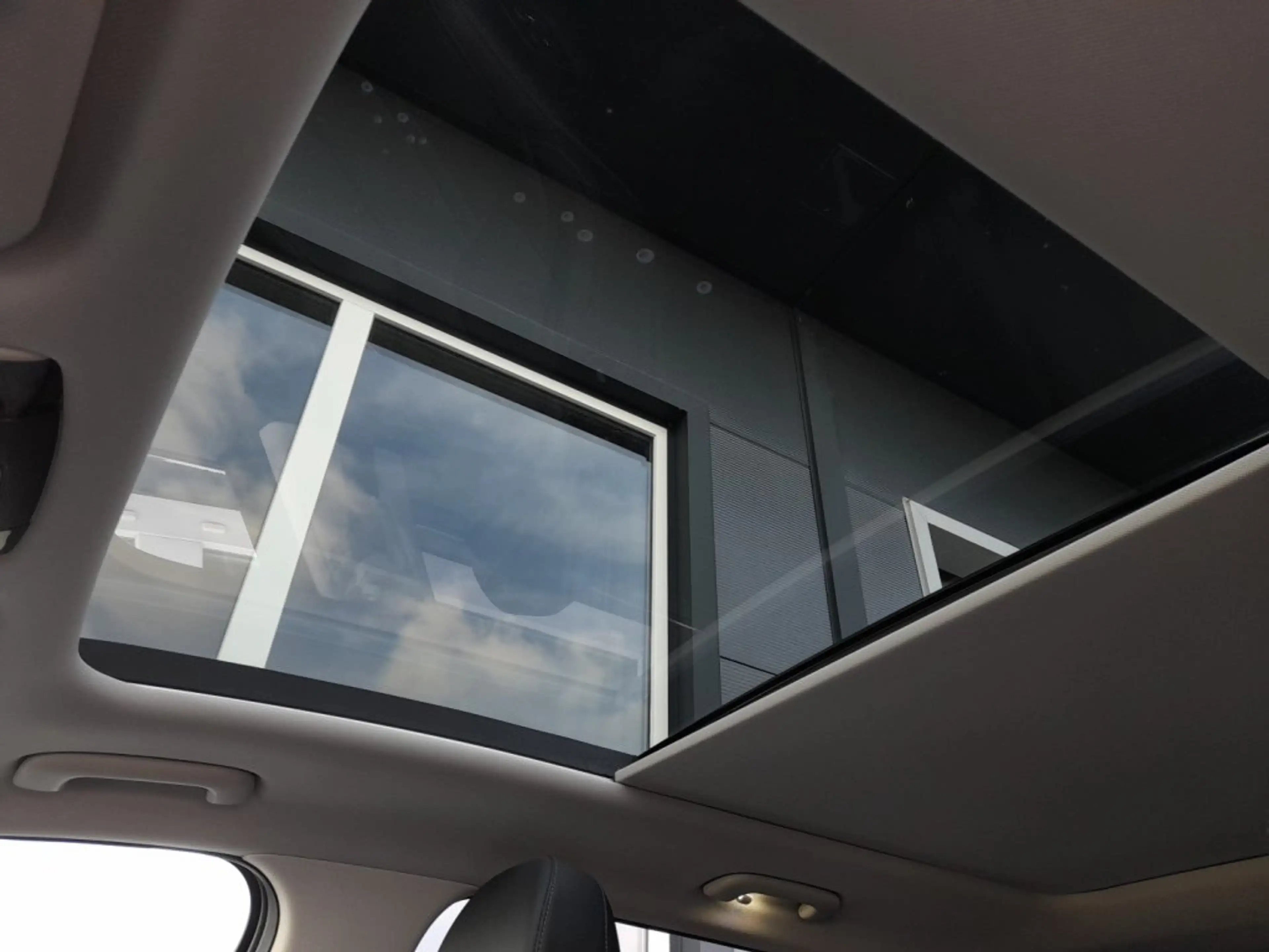 Kia Sorento DESIGN 4x4 PHEV Aut. *7 SITZE / SKY / VOLL LED & FLA  / NAVI / KAMERA / E-SITZE & MEMORY / BOSE* — photo 14