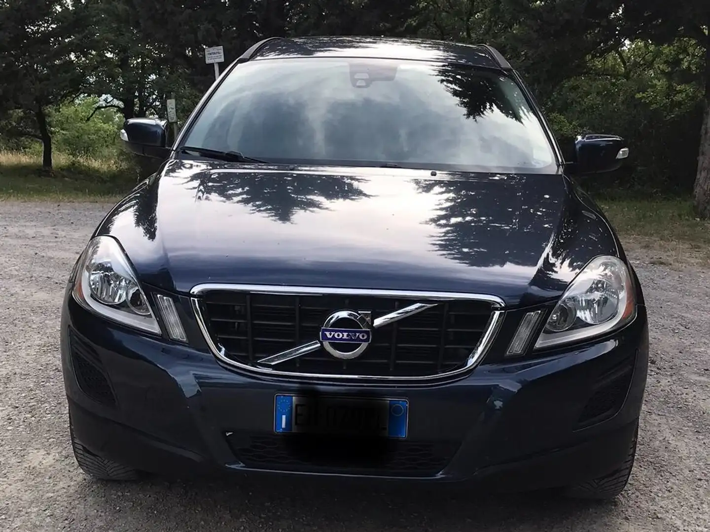 Volvo XC60 XC60 2.4 d4 (d3) Kinetic awd 163cv Blu/Azzurro - 1