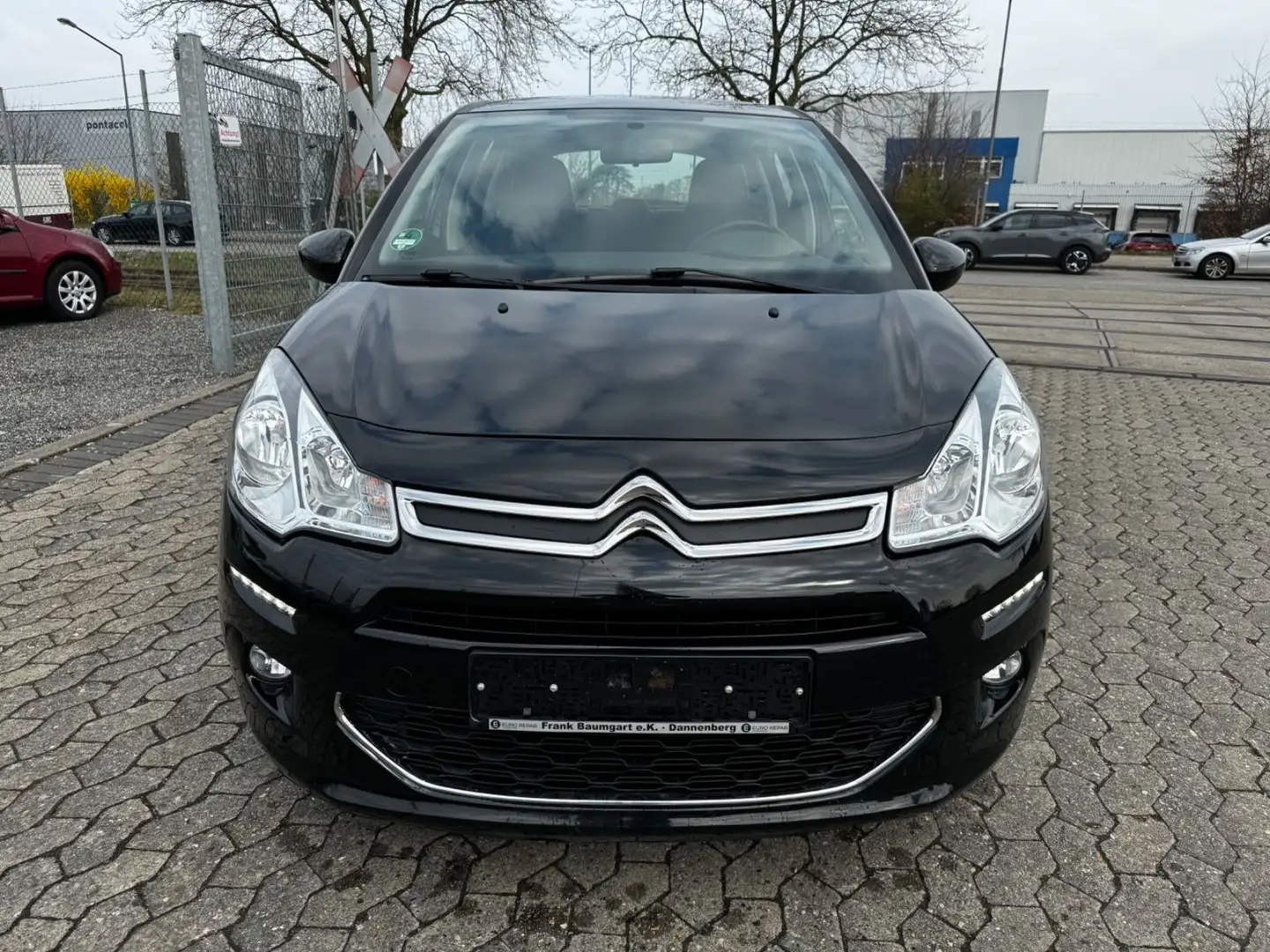 Citroen C3 Selection*Automatik*Klima*2.Hand*SH-Gepflegt* Schwarz - 2