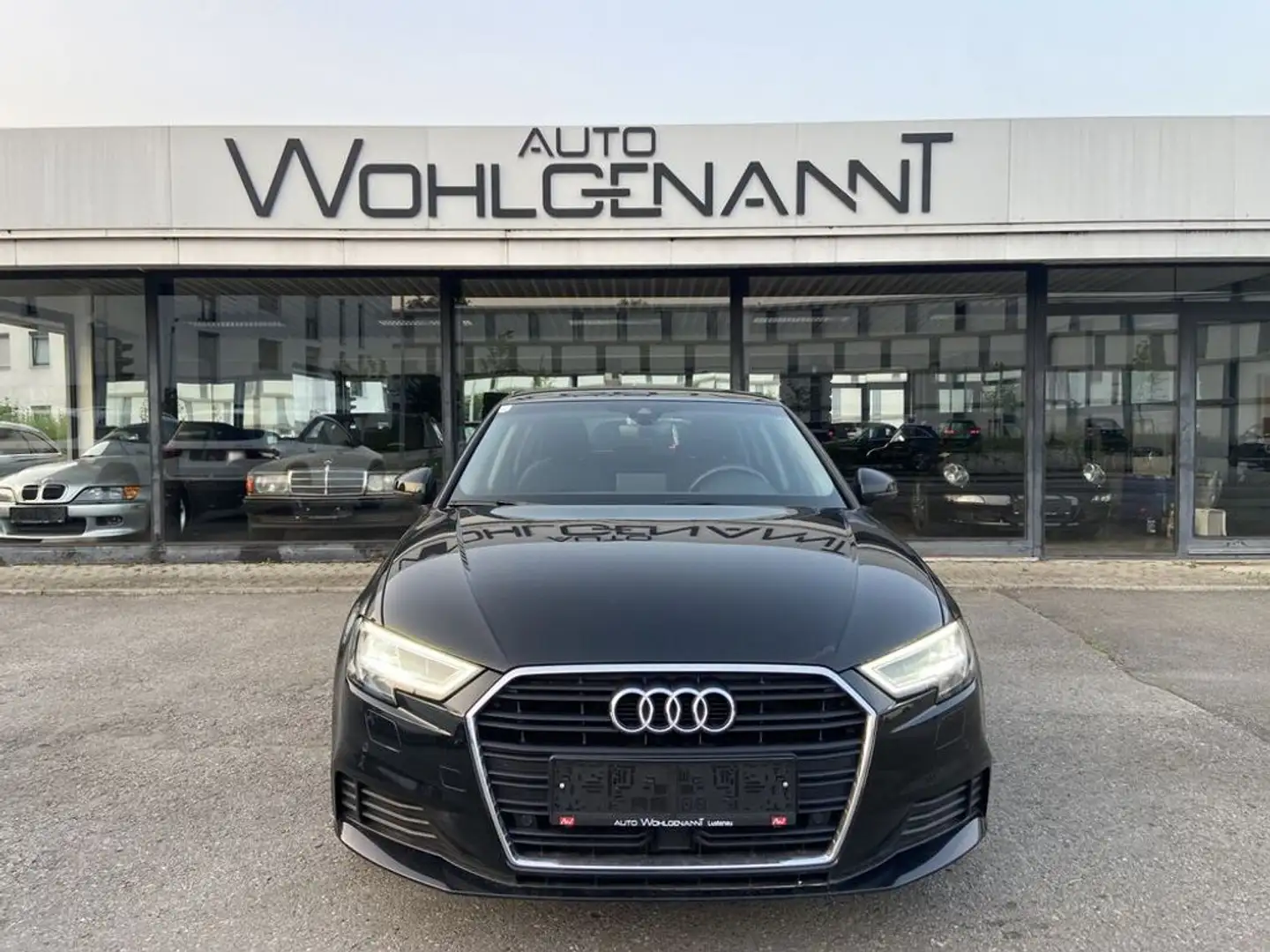 Audi A3 35 TDI basis Sportback Aut Nero - 1