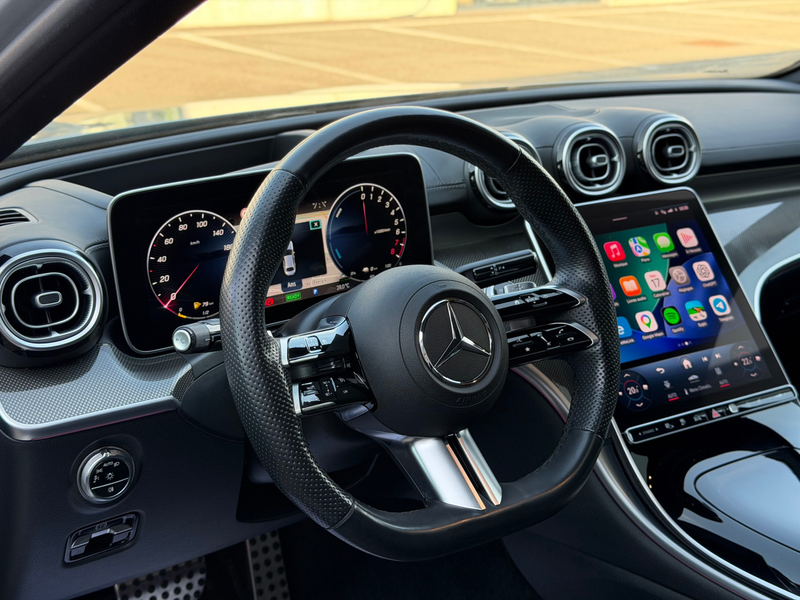 Mercedes-Benz C 300 e AMG hybride Full Options *Toit Pano/ Caméra 360/ LED* Garantie 12M — photo 6