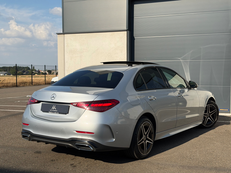 Mercedes-Benz C 300 e AMG hybride Full Options *Toit Pano/ Caméra 360/ LED* Garantie 12M — photo 4