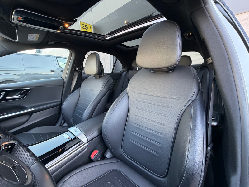 Mercedes-Benz C 300 e AMG hybride Full Options *Toit Pano/ Caméra 360/ LED* Garantie 12M — photo 7