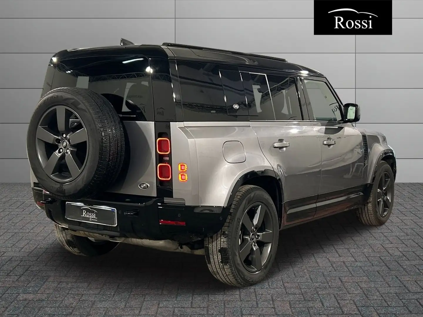 Land Rover Defender 110 3.0d i6 mhev X-Dynamic HSE awd 250cv auto Grigio - 2