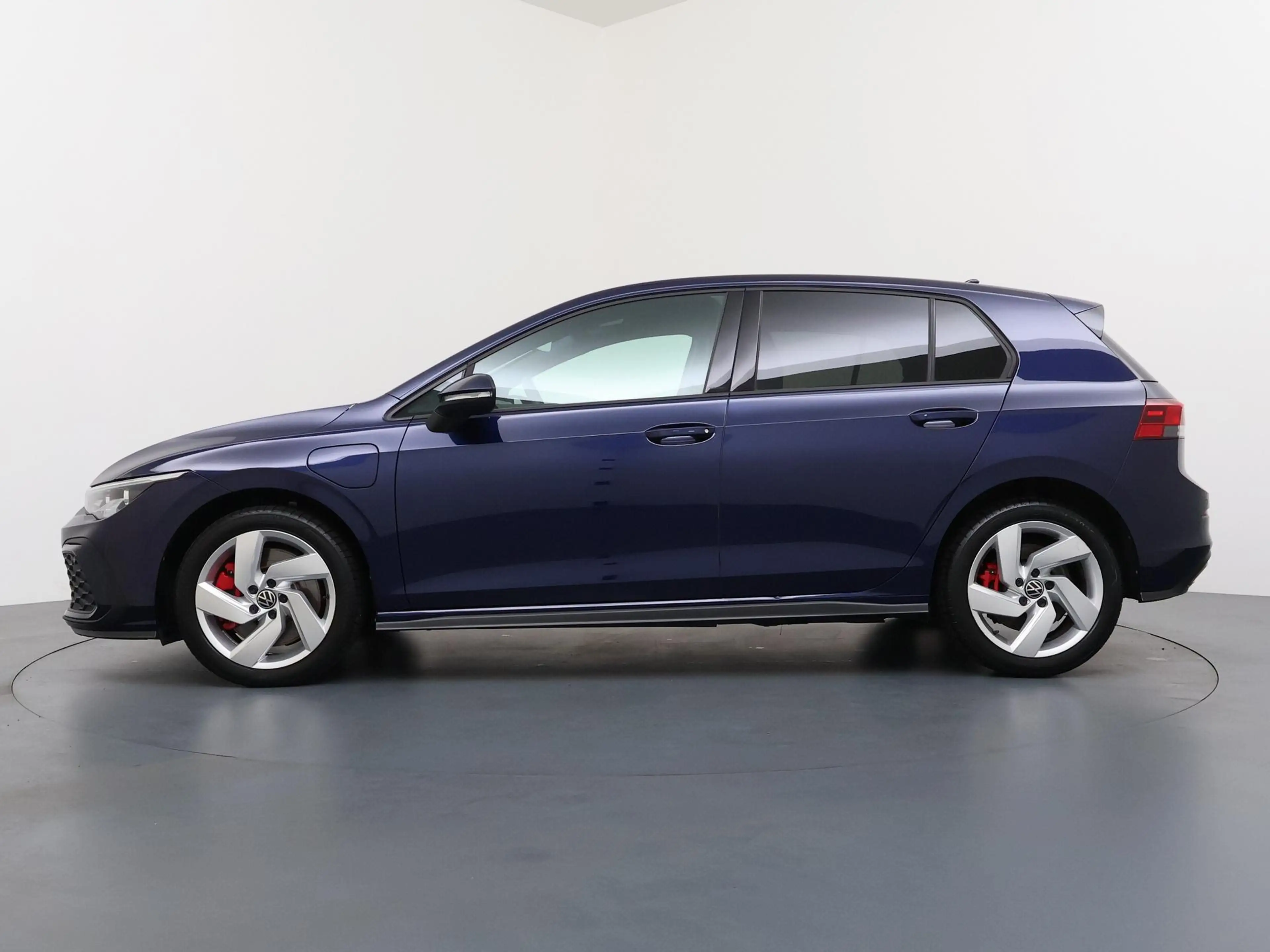 Volkswagen Golf GTE 1.4 eHybrid | Adapt. Cruise | Keyless Entry | Navi — photo 2