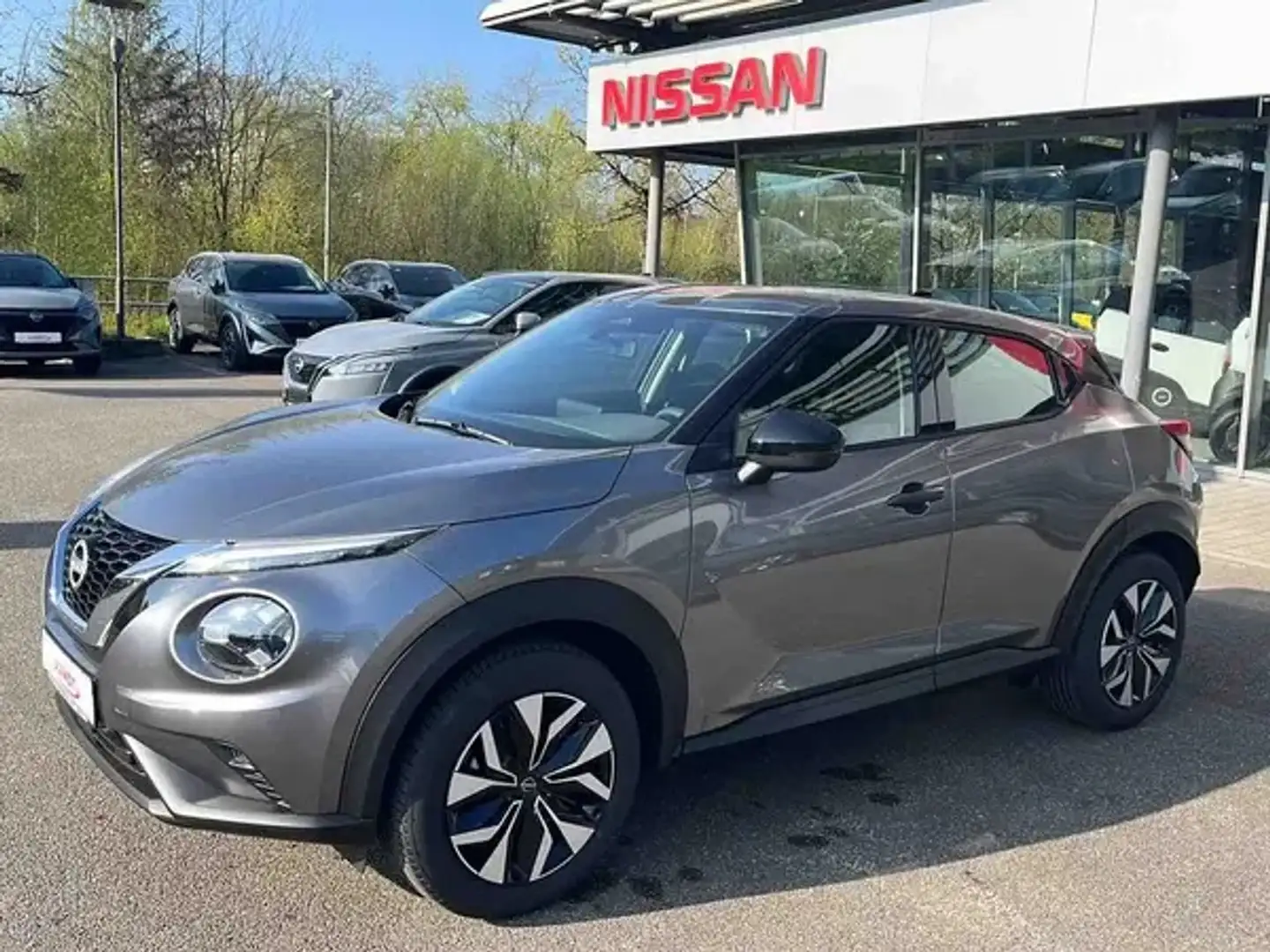 Nissan Juke Acenta 1.0 DIG-T 84KW/114PS Komfort Paket Klima Ka Grau - 1