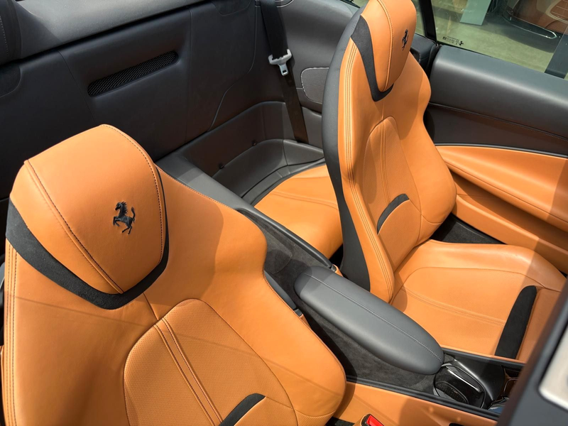 Ferrari Roma Spider+1Hd+Deutsches Fzg+ — photo 12