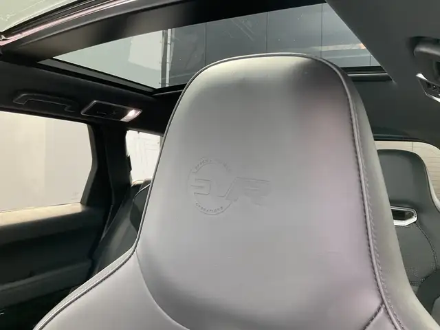 Land Rover Range Rover Sport view 4