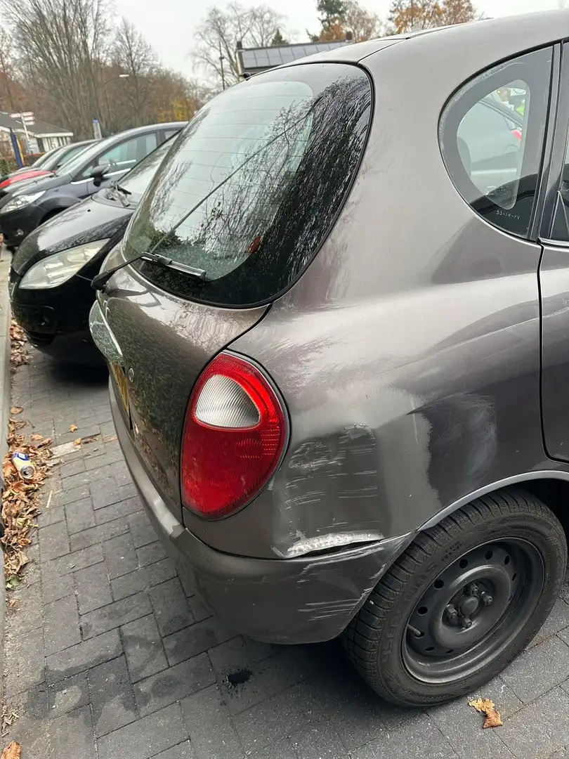 Daihatsu Sirion 1..0 Bruin - 1
