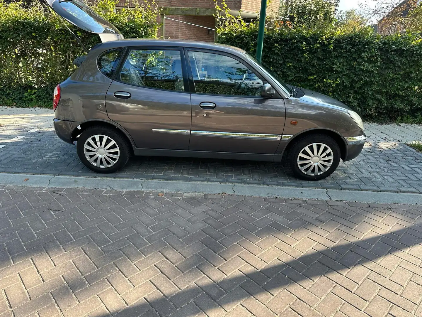 Daihatsu Sirion 1..0 Bruin - 2
