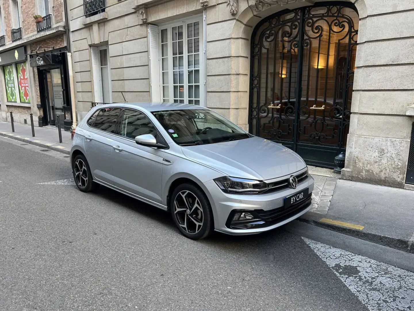 Volkswagen Polo VI 1.0 TSI 115 R-LINE Gris - 1