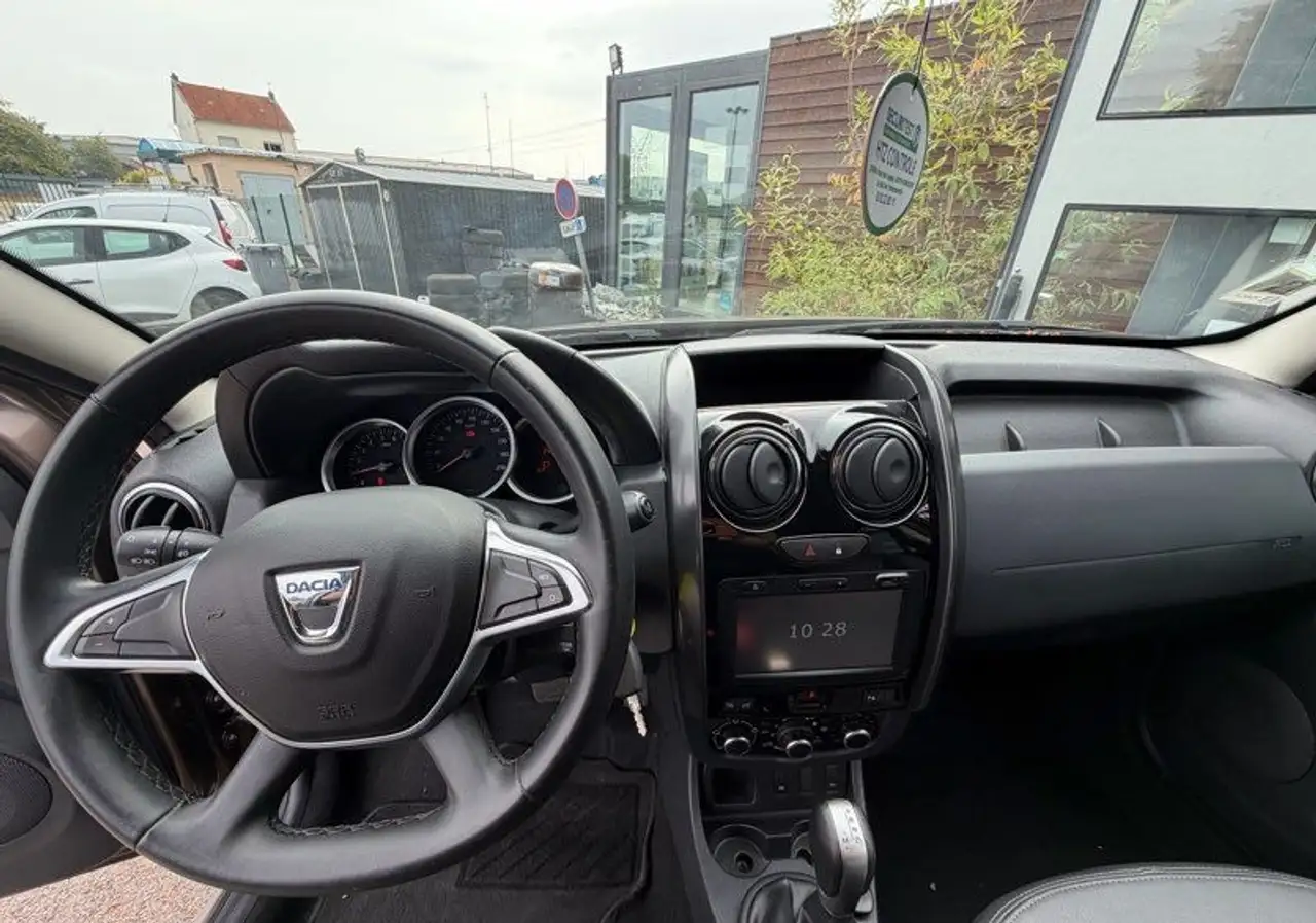 Dacia Duster — photo 9
