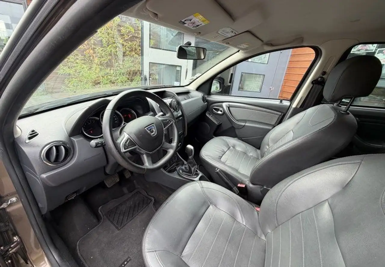 Dacia Duster — photo 4